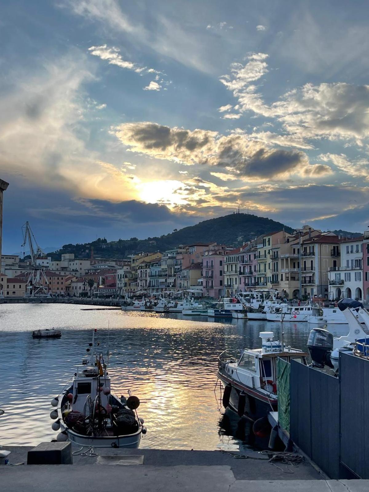 Casa Vacanza A 100 Metri Dal Mare Imperia Exteriör bild